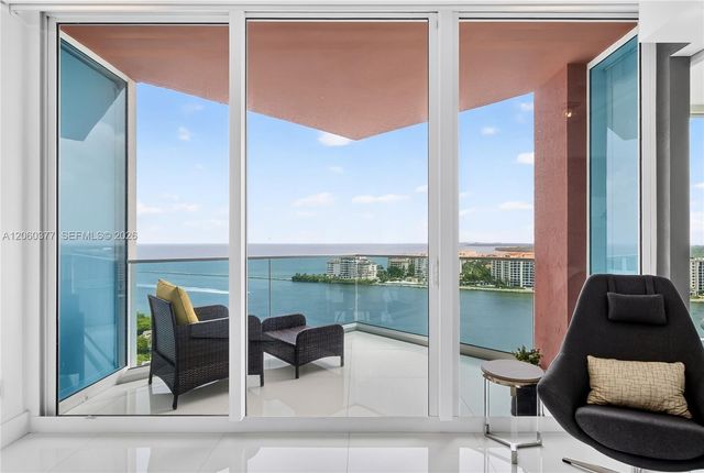 300 S Pointe Dr 2104, Miami Beach, FL 33139