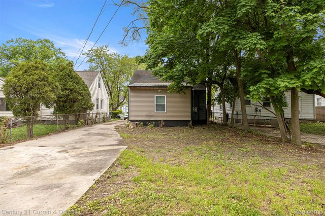 19445 Prevost Street, Detroit, MI 48235