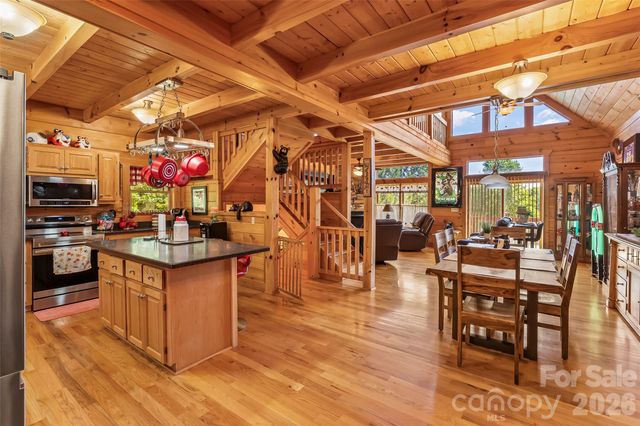 16 Saratoga Drive, Nebo, NC 28761