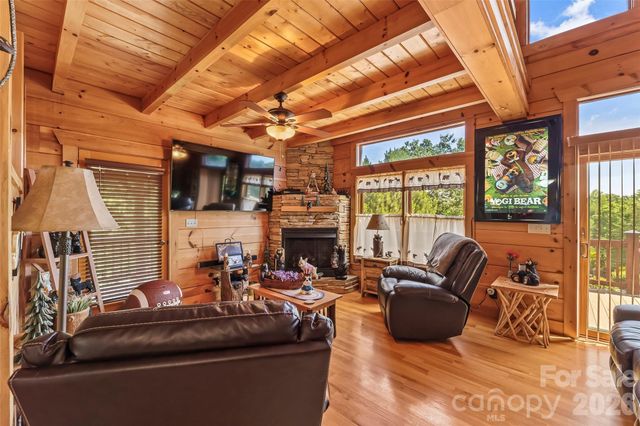 16 Saratoga Drive, Nebo, NC 28761