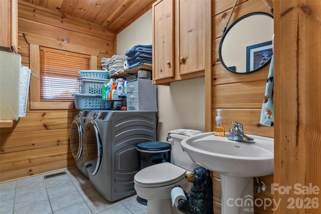 16 Saratoga Drive, Nebo, NC 28761