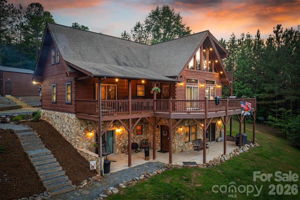 16 Saratoga Drive, Nebo, NC 28761