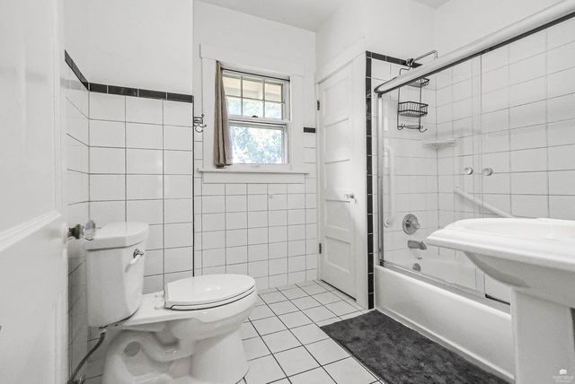 1728 Fairchild, Manhattan, KS 66502