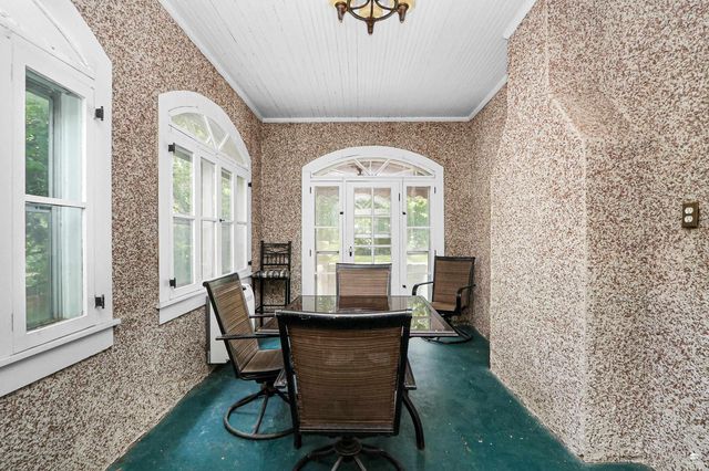1728 Fairchild, Manhattan, KS 66502