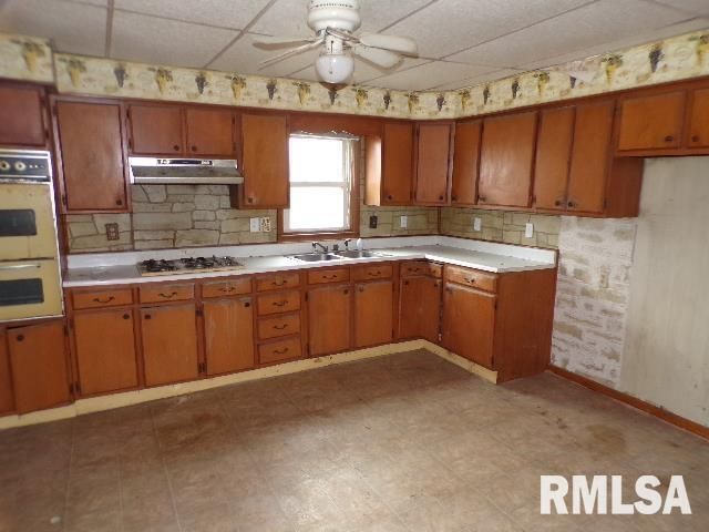 12080 100TH Avenue, Davenport, IA 52804