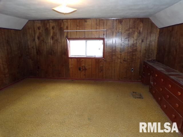 12080 100TH Avenue, Davenport, IA 52804