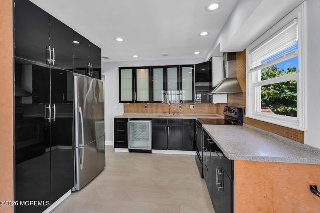 44 Green Island Road, Toms River, NJ 08753