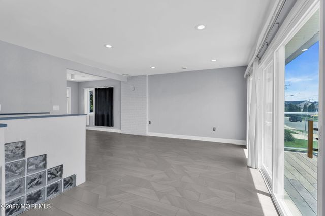 44 Green Island Road, Toms River, NJ 08753