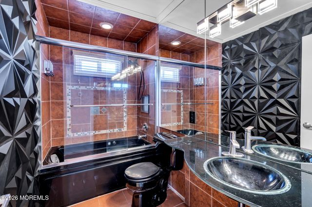 44 Green Island Road, Toms River, NJ 08753