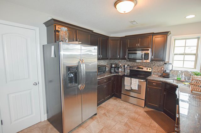 1290 Snowball Lane, Clarksville, TN 37042