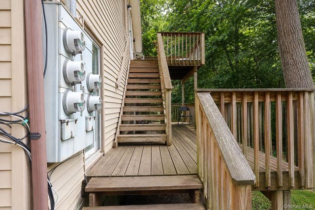 17 Clove Road, Salisbury Mills, NY 12577