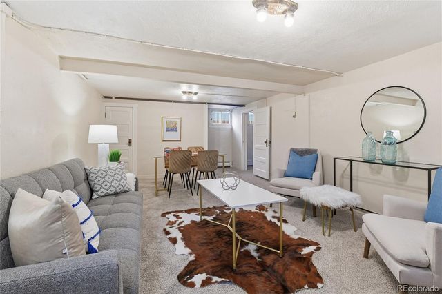 662 S Washington Street S, Denver, CO 80209