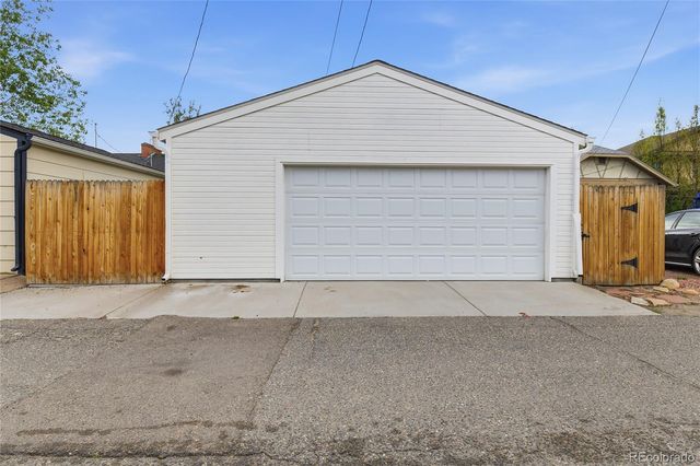 662 S Washington Street S, Denver, CO 80209