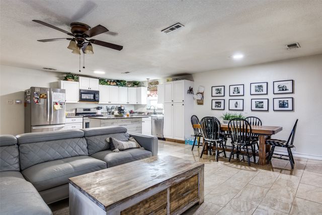 10523 Castlerock Drive, Dallas, TX 75217