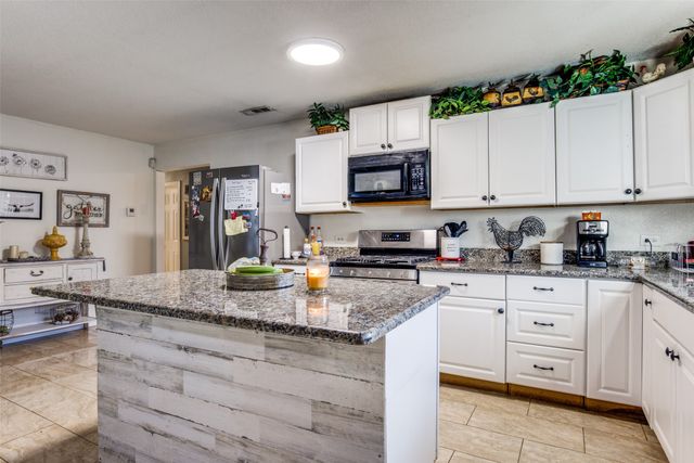 10523 Castlerock Drive, Dallas, TX 75217