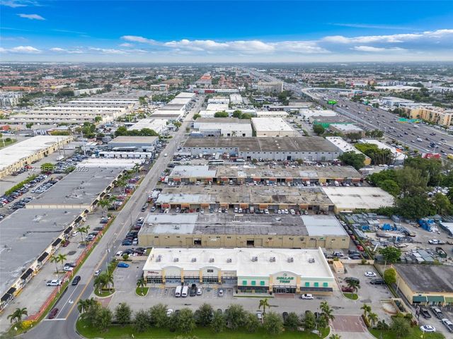 7801 NW 95th Street, Hialeah Gardens, FL 33016