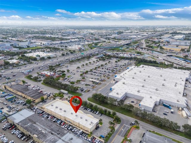 7801 NW 95th Street, Hialeah Gardens, FL 33016