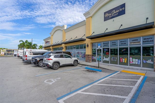 7801 NW 95th Street, Hialeah Gardens, FL 33016