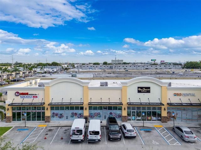 7801 NW 95th Street, Hialeah Gardens, FL 33016