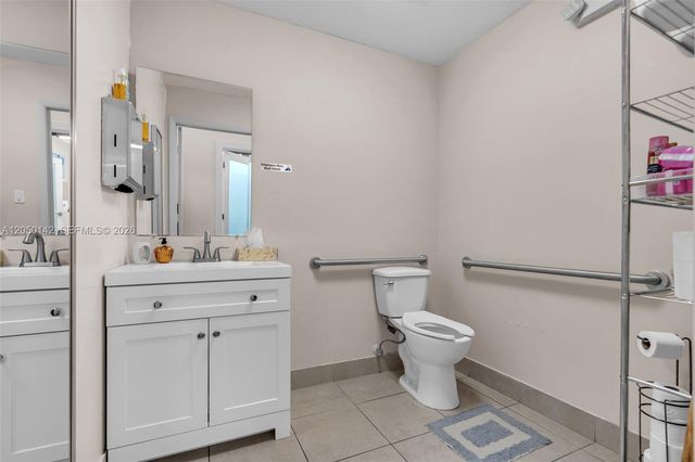 7801 NW 95th Street, Hialeah Gardens, FL 33016