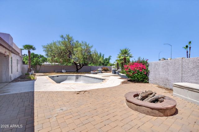6346 E CAMELOT Drive, Mesa, AZ 85215