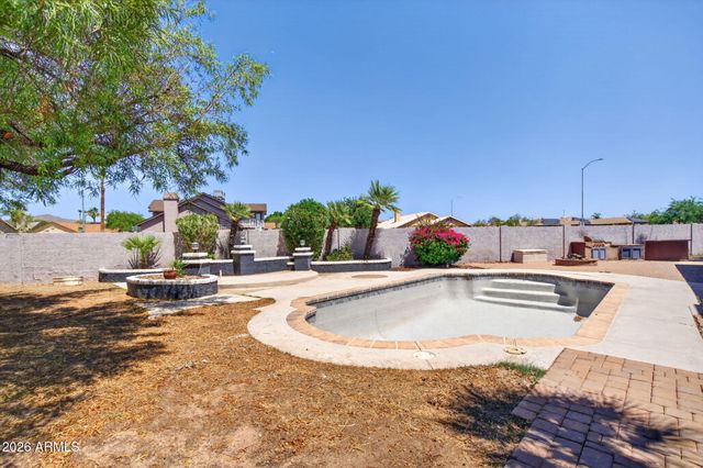 6346 E CAMELOT Drive, Mesa, AZ 85215