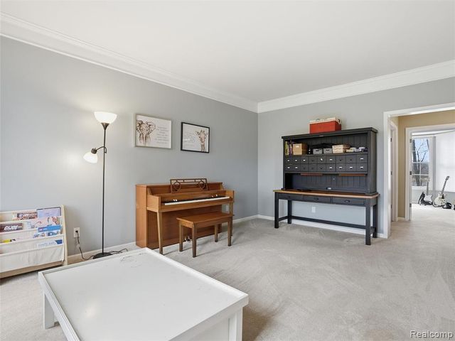 3235 Woodview Circle, Lake Orion, MI 48362