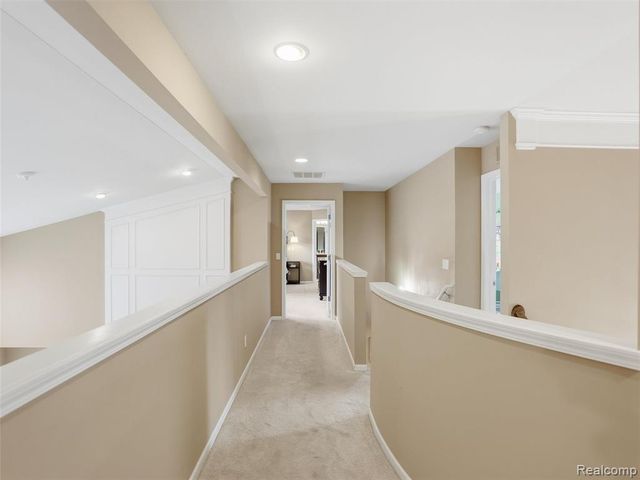 3235 Woodview Circle, Lake Orion, MI 48362