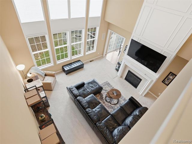 3235 Woodview Circle, Lake Orion, MI 48362