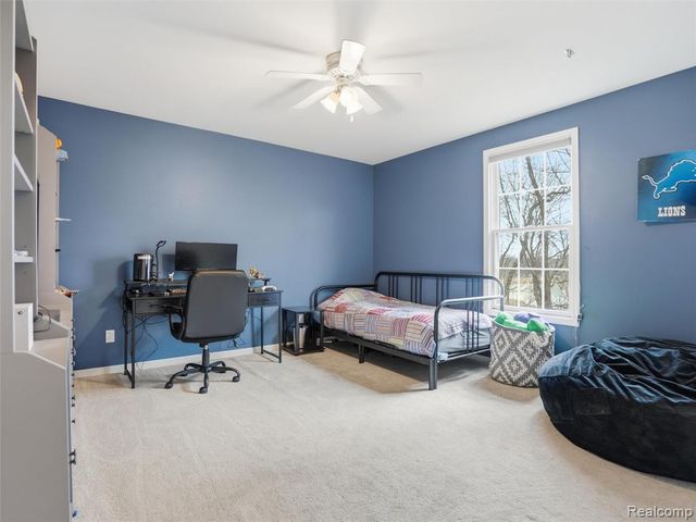 3235 Woodview Circle, Lake Orion, MI 48362