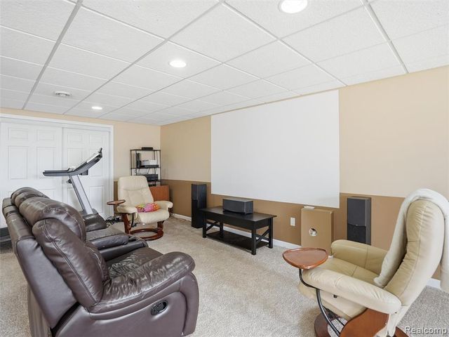 3235 Woodview Circle, Lake Orion, MI 48362