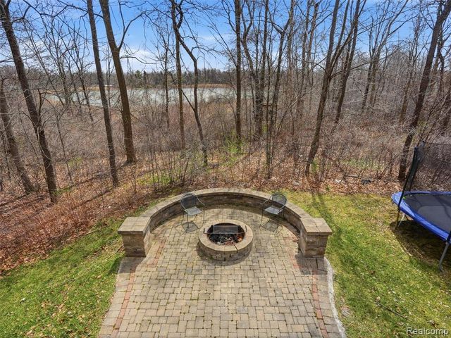 3235 Woodview Circle, Lake Orion, MI 48362