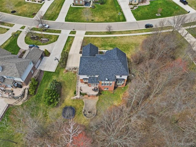 3235 Woodview Circle, Lake Orion, MI 48362