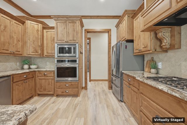 1822 Stonehaven Court, Tyler, TX 75703