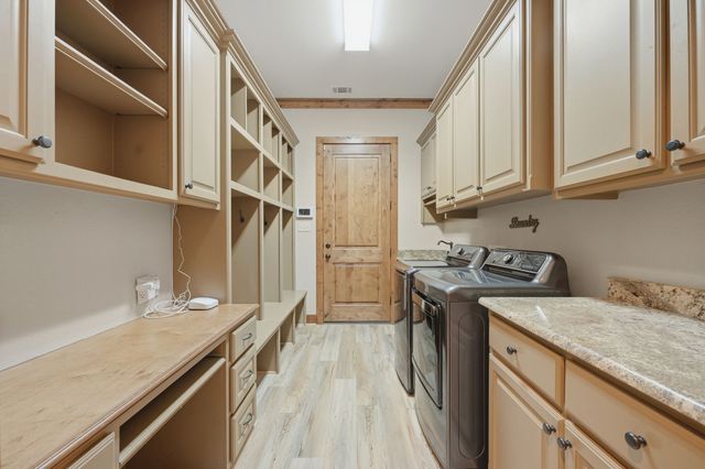 1822 Stonehaven Court, Tyler, TX 75703