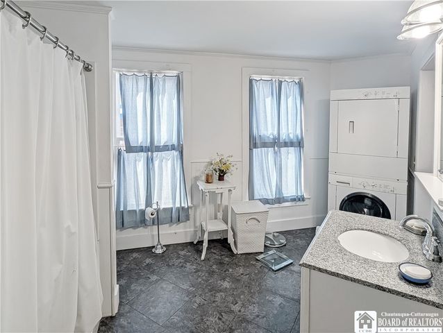 29 Whitfield Avenue, Chautauqua, NY 14722