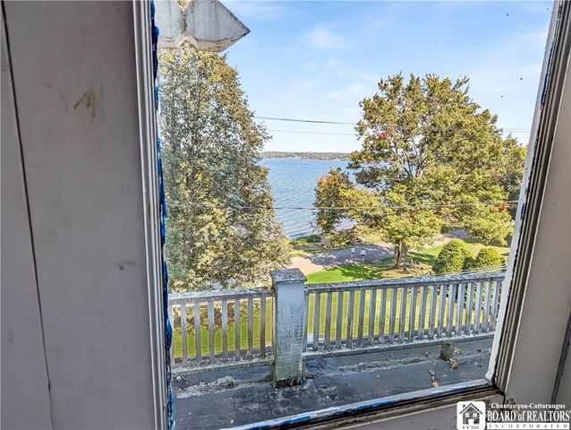 29 Whitfield Avenue, Chautauqua, NY 14722