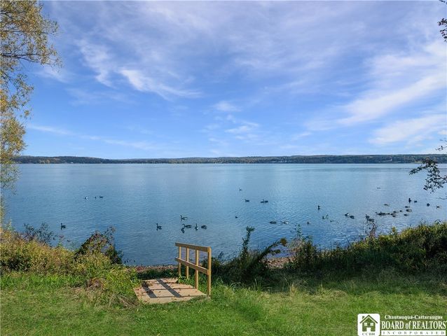 29 Whitfield Avenue, Chautauqua, NY 14722