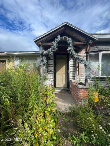 869 Bolt Road, Glenville, NY 12302