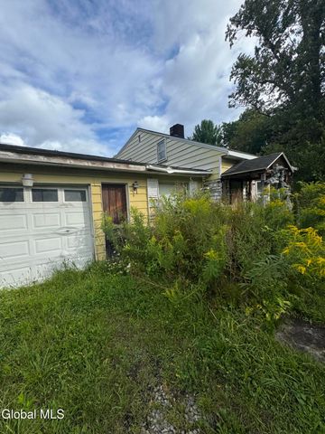 869 Bolt Road, Glenville, NY 12302