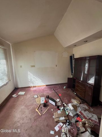 869 Bolt Road, Glenville, NY 12302