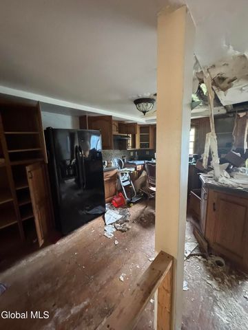 869 Bolt Road, Glenville, NY 12302