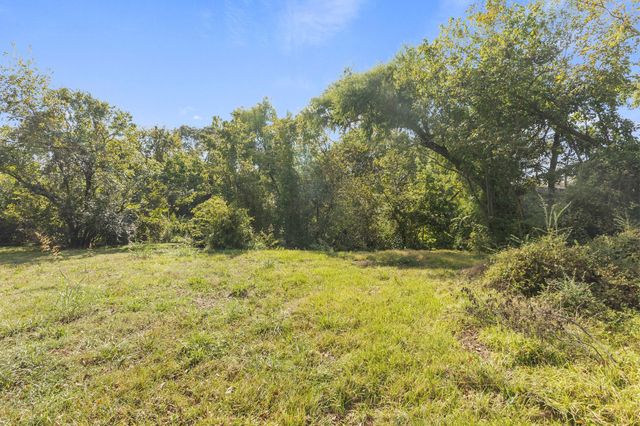 117 Lamar Street, Terrell, TX 75160