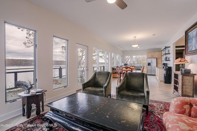 54 Deak Lane, Saugerties, NY 12477