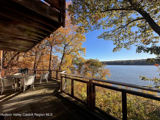 54 Deak Lane, Saugerties, NY 12477