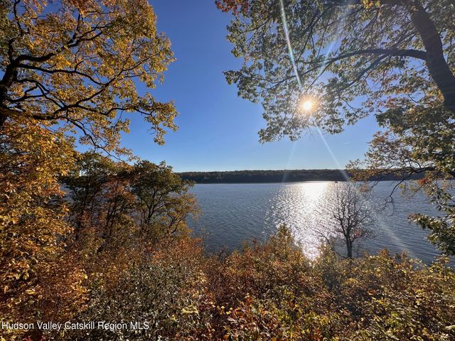 54 Deak Lane, Saugerties, NY 12477