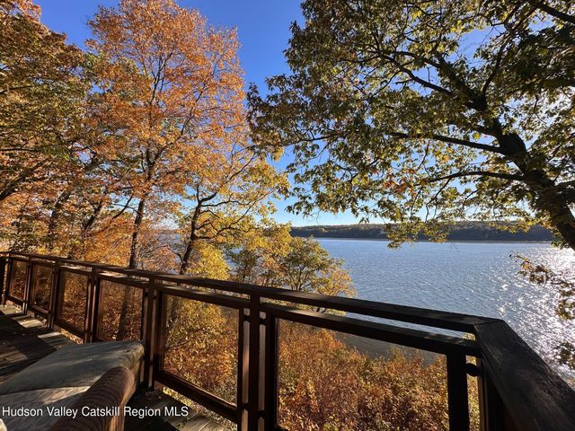 54 Deak Lane, Saugerties, NY 12477