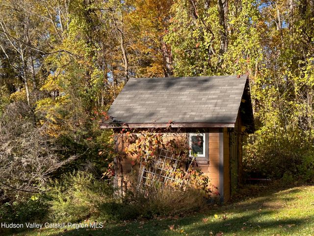 54 Deak Lane, Saugerties, NY 12477