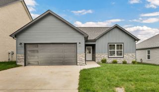 555 Ayden Ln, Clarksville, TN 37042