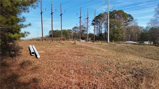 5158 SE Groovers Landing SE Road, Acworth, GA 30102